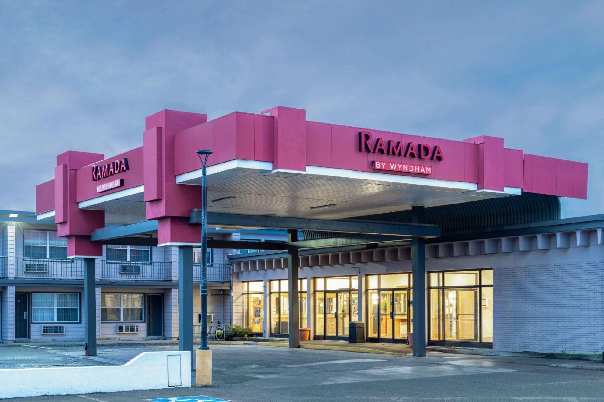 Ramada By Wyndham Thunder Bay Airlane Hotel Kültér fotó