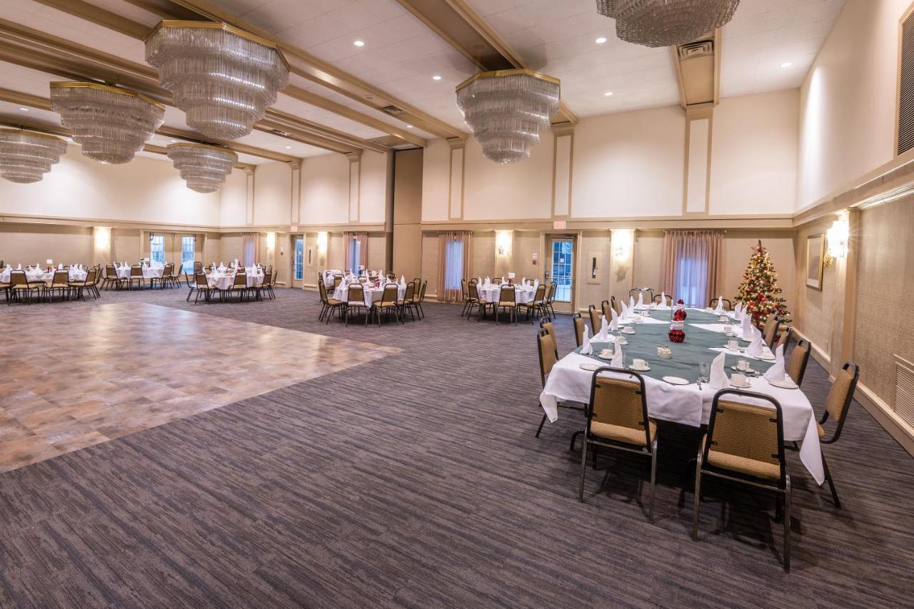 Ramada By Wyndham Thunder Bay Airlane Hotel Kültér fotó