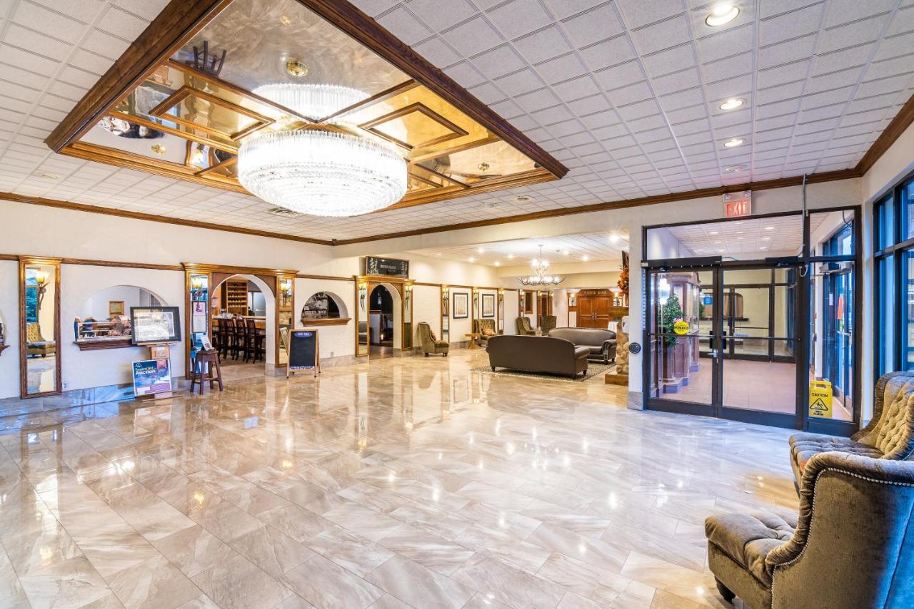 Ramada By Wyndham Thunder Bay Airlane Hotel Kültér fotó