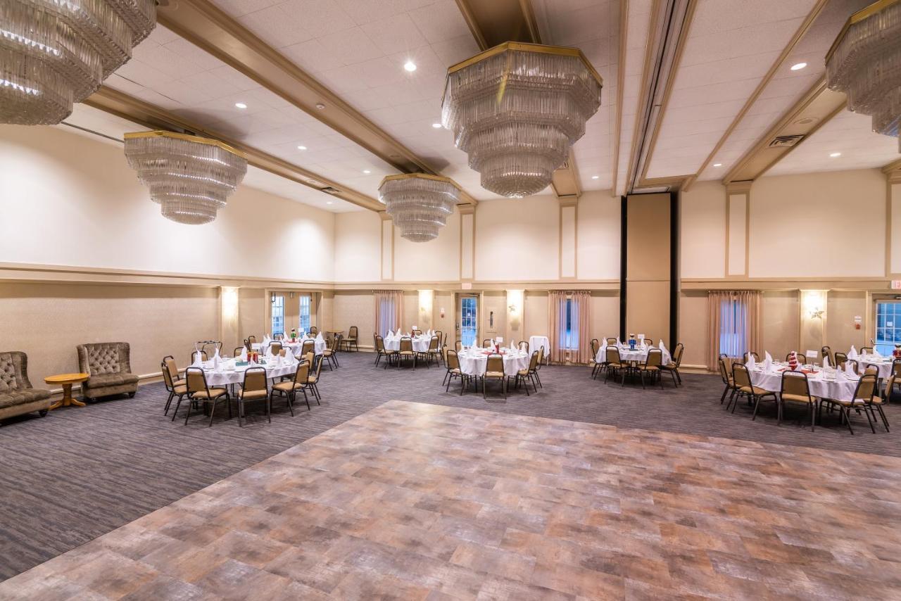 Ramada By Wyndham Thunder Bay Airlane Hotel Kültér fotó