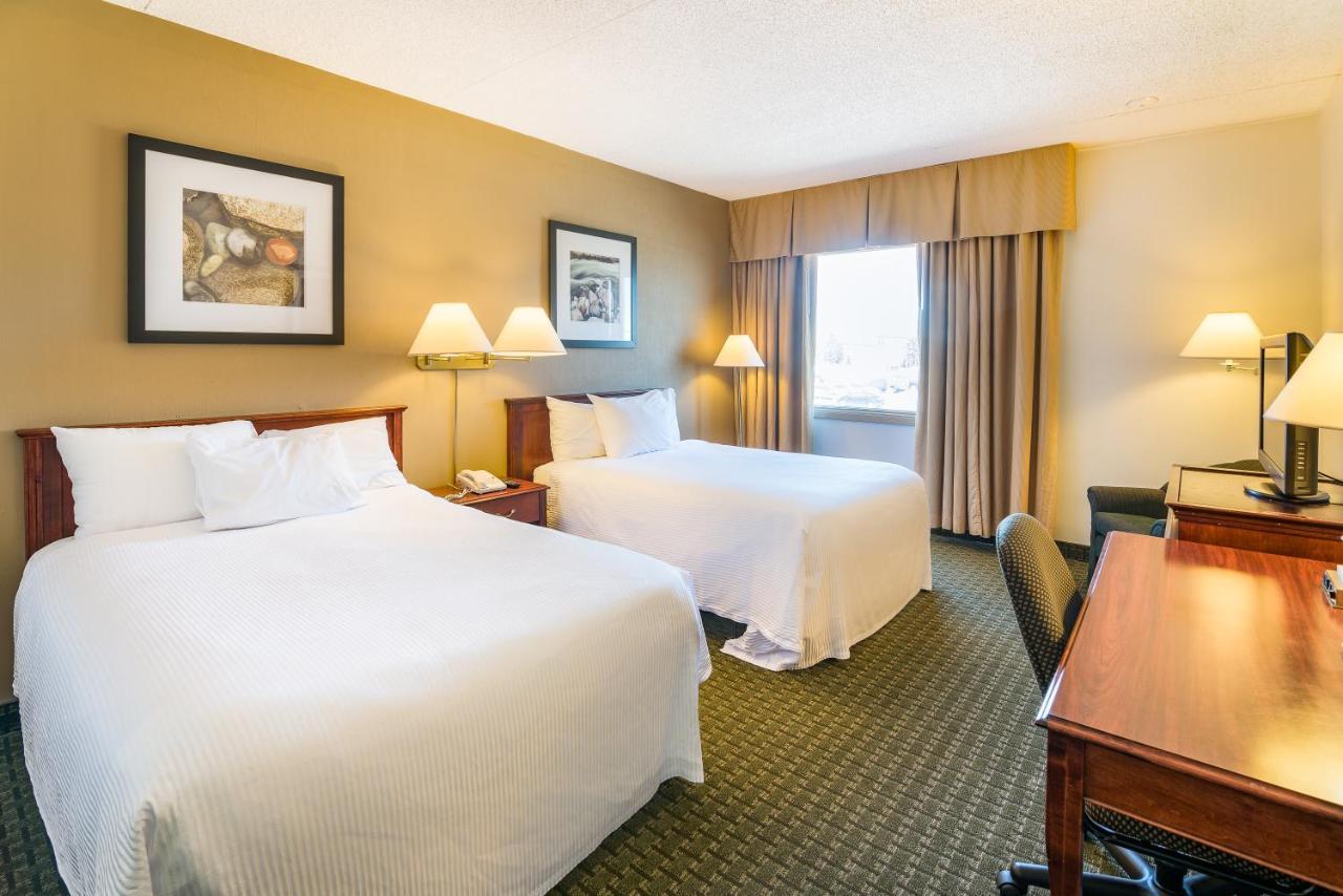 Ramada By Wyndham Thunder Bay Airlane Hotel Kültér fotó